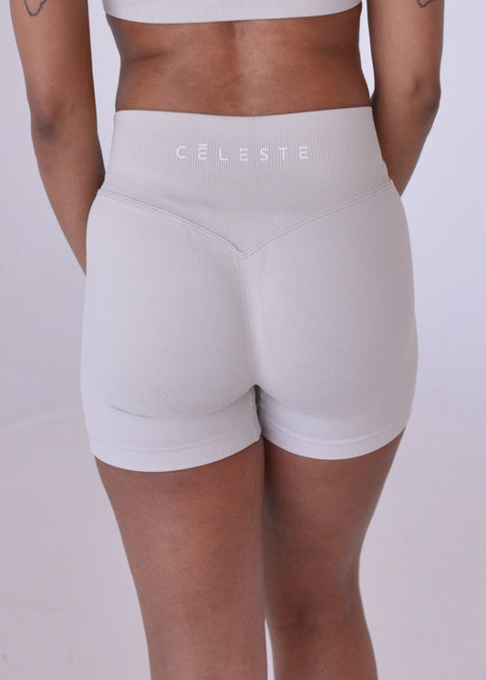 Essence Seamless Soft Contour Shorts